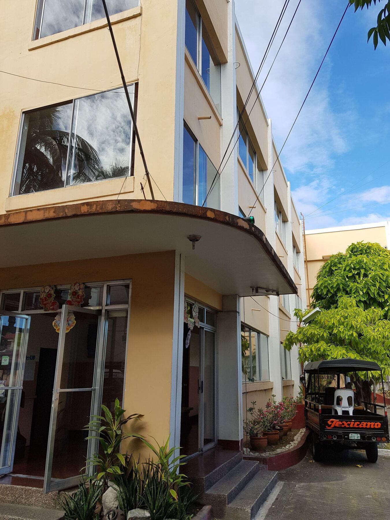 Texicano Hotel Main Laoag Exteriér fotografie